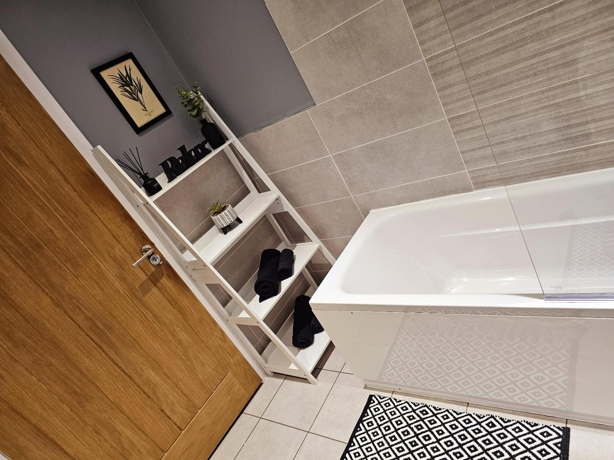 Homebird Property - Epsom Apartment Harrogate Exterior photo