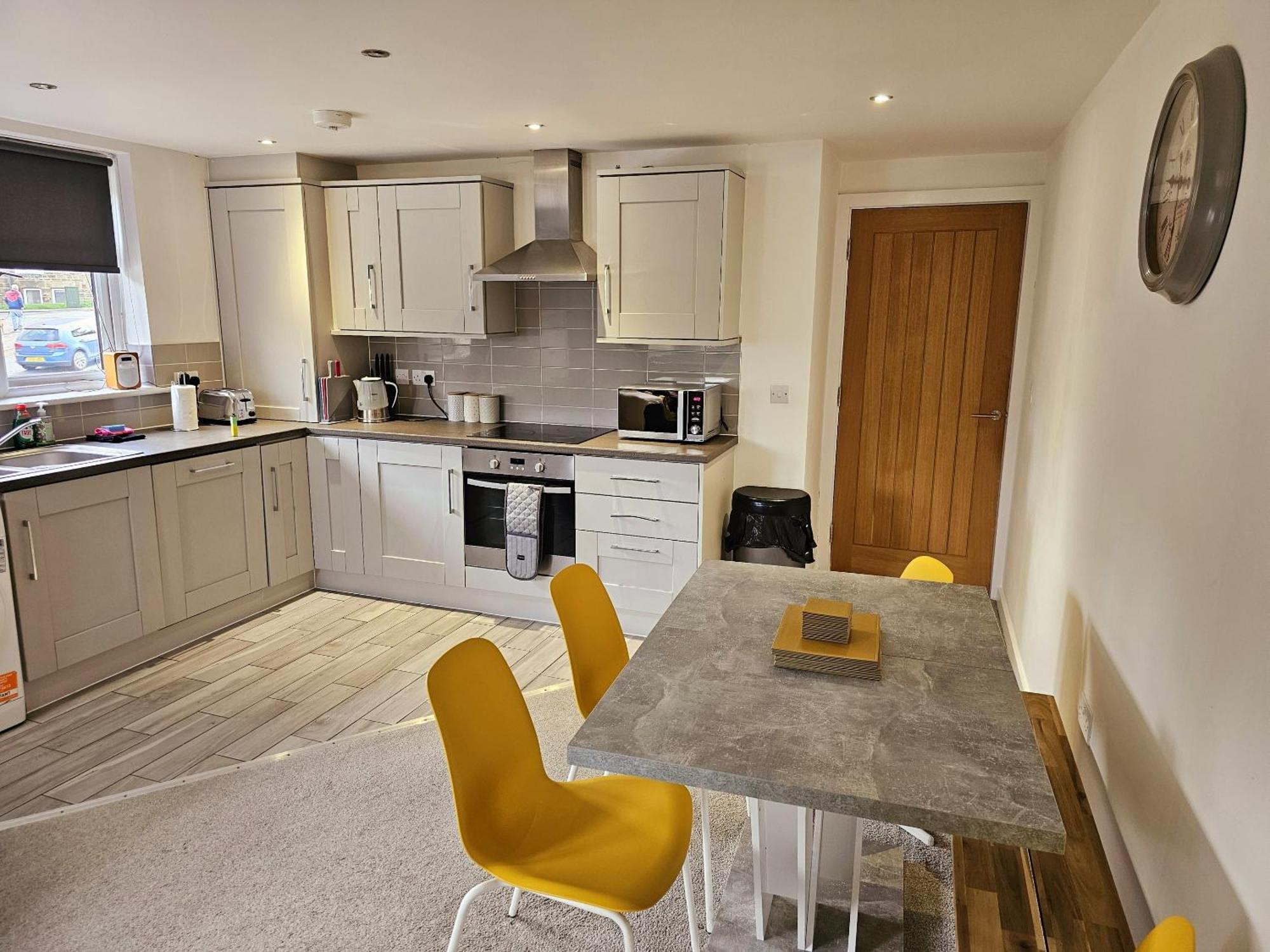 Homebird Property - Epsom Apartment Harrogate Exterior photo