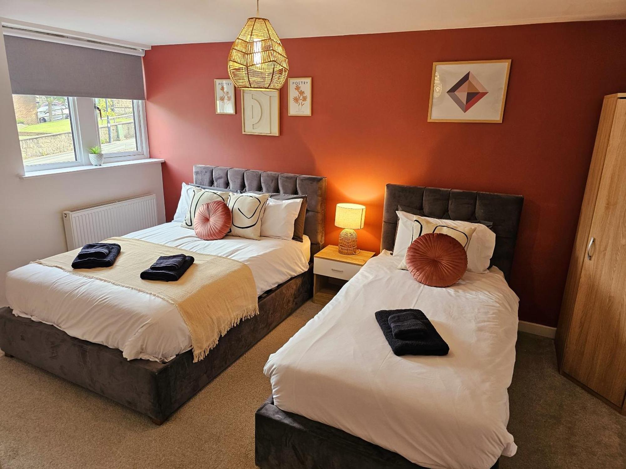 Homebird Property - Epsom Apartment Harrogate Exterior photo